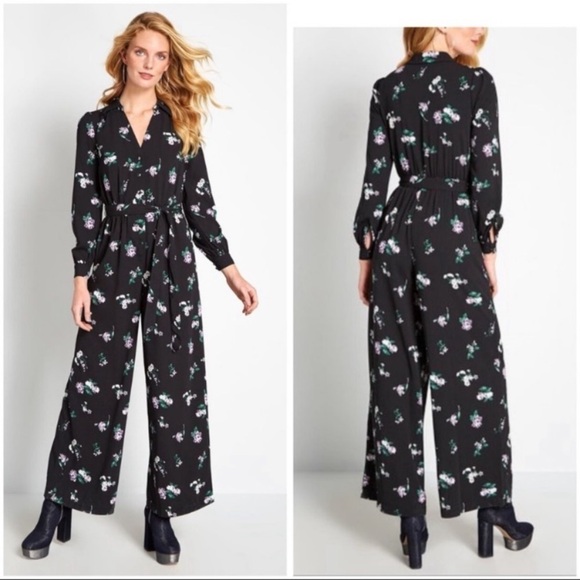 NWT ModCloth Black Everything and More Floral Jumpsuit - Picture 1 of 8